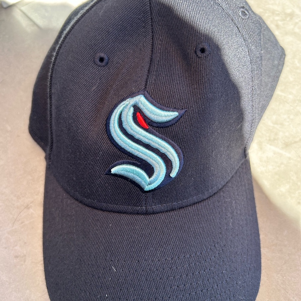 Seattle Kraken Cap with Logo S/M